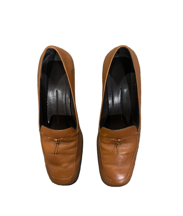 7 90s chunky heeled leather loafer