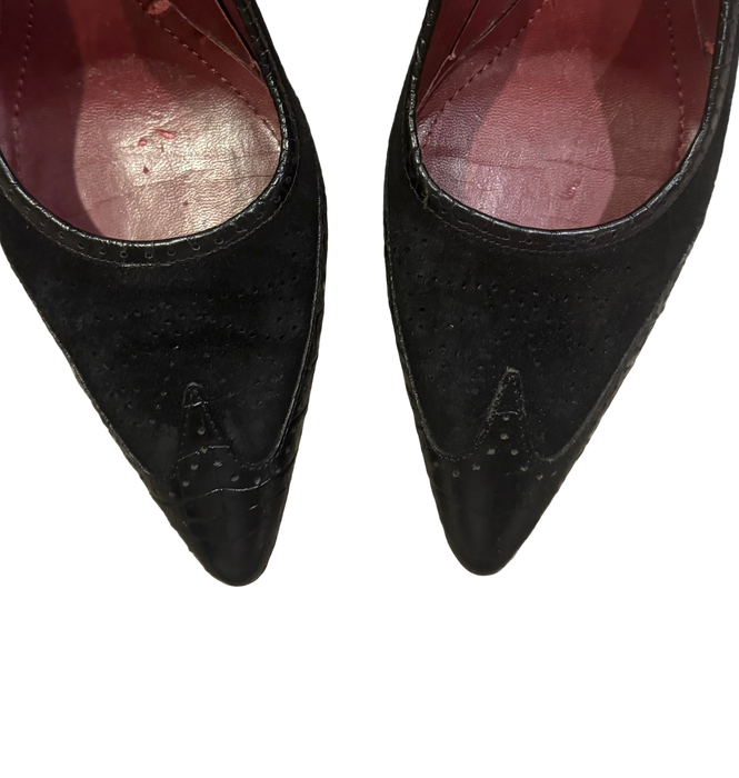 7.5/8 90s black heels w/ stitching