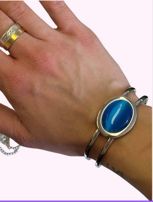 vintage silver cuff w/ stone