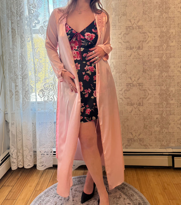 S/M pink satin robe