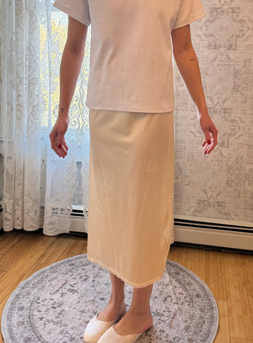 XS/S vintage off white slip skirt
