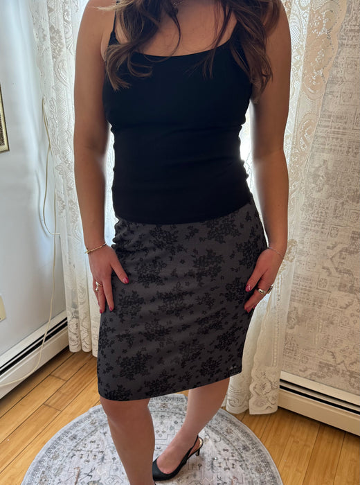 M/L Lace Pattern Midi Skirt