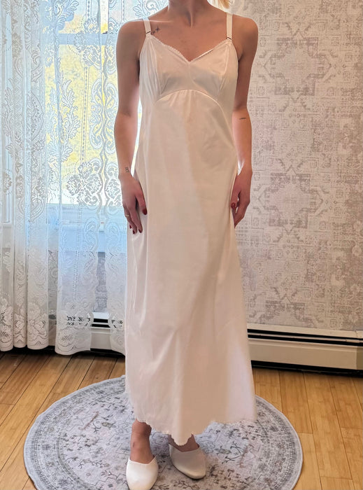 S/M vintage white slip