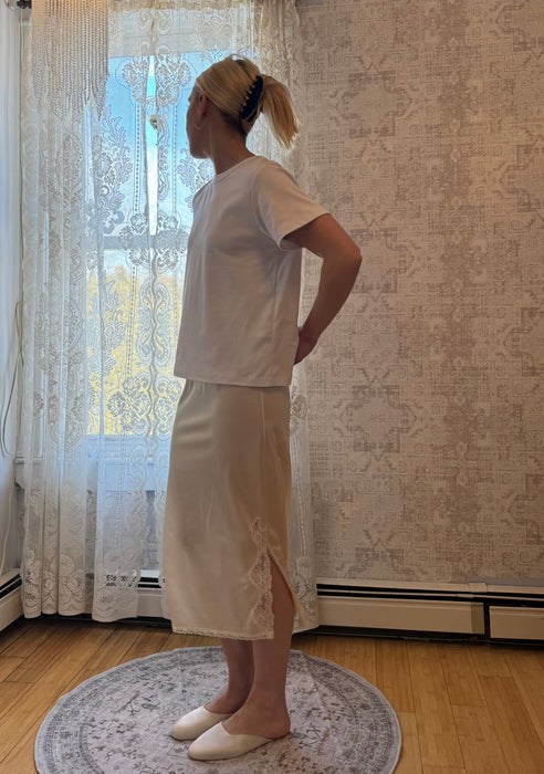 XS/S vintage off white slip skirt