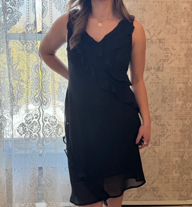 M 90s black ruffle dress