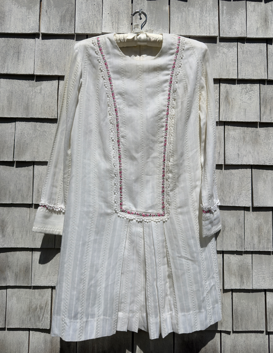 S vintage 60s embroidered dress